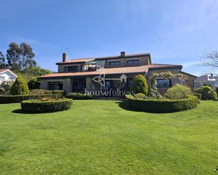 Vista exterior de Casa o xalet en venda en Cabanas amb Calefacció, Jardí privat i Terrassa
