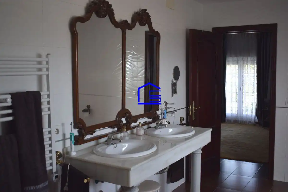 Badezimmer von Country house zum Verkauf in Puerto Real mit Privatgarten, Terrasse und Abstellraum