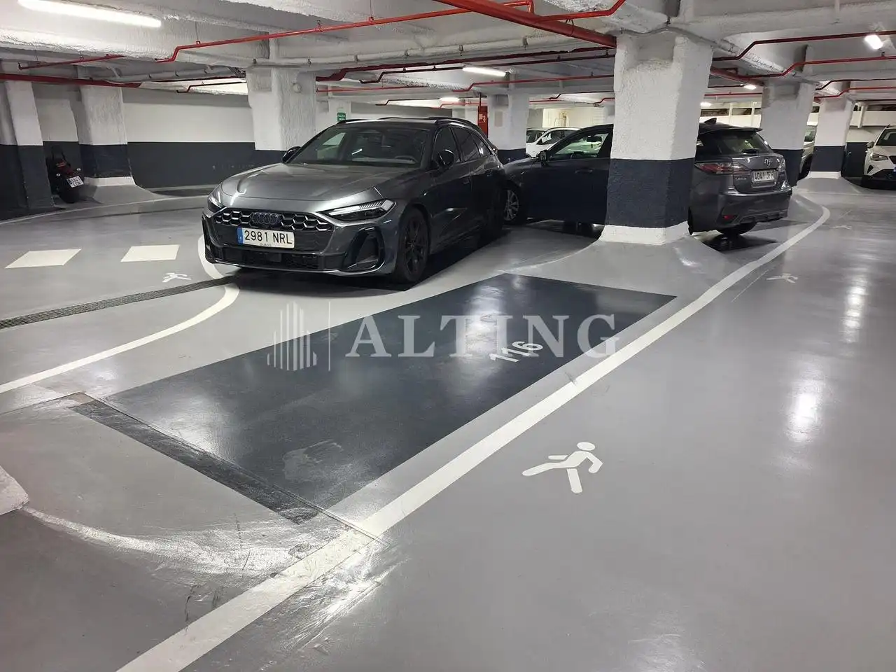Parking of Garage for rent in Sant Martí