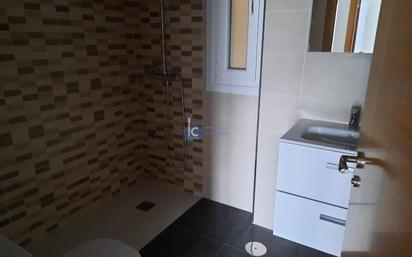 Bathroom of Flat for sale in Ourense Capital   with Air Conditioner, Heating and Terrace