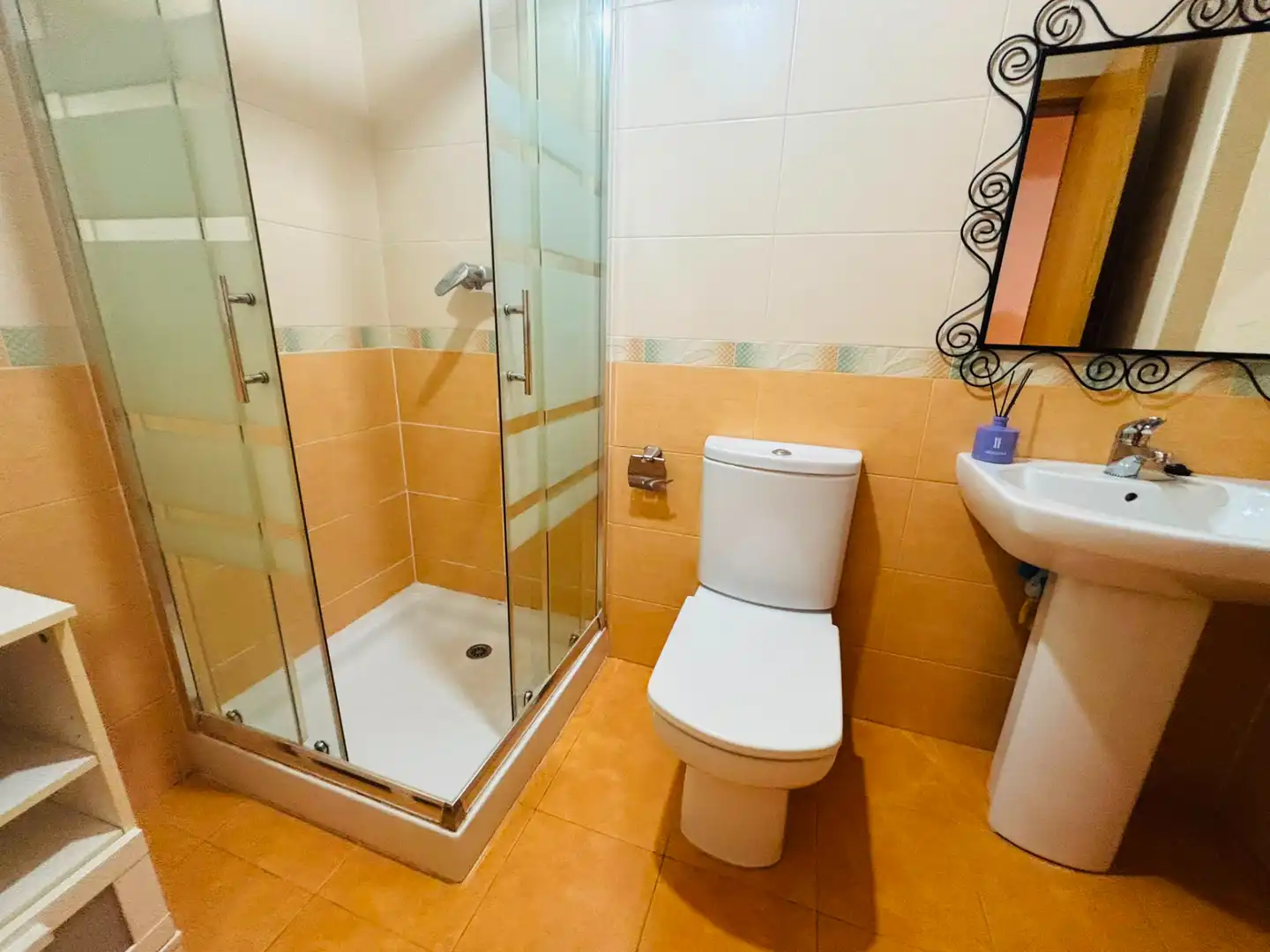 Baño de Piso en venta en Barbastro con Aire acondicionado, Calefacción y Parquet