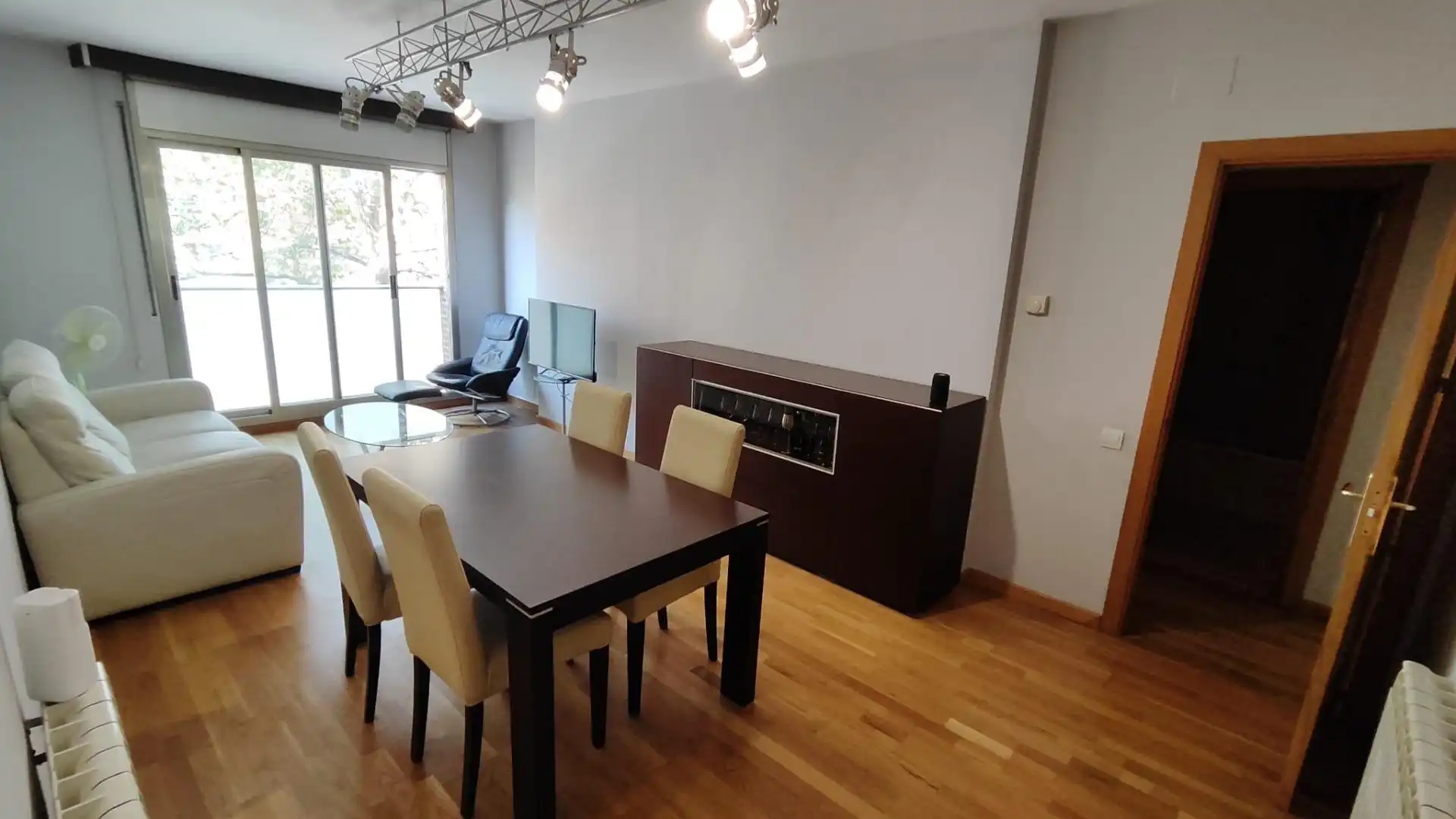Comedor de Piso en venta en Sabadell con Calefacción y Trastero