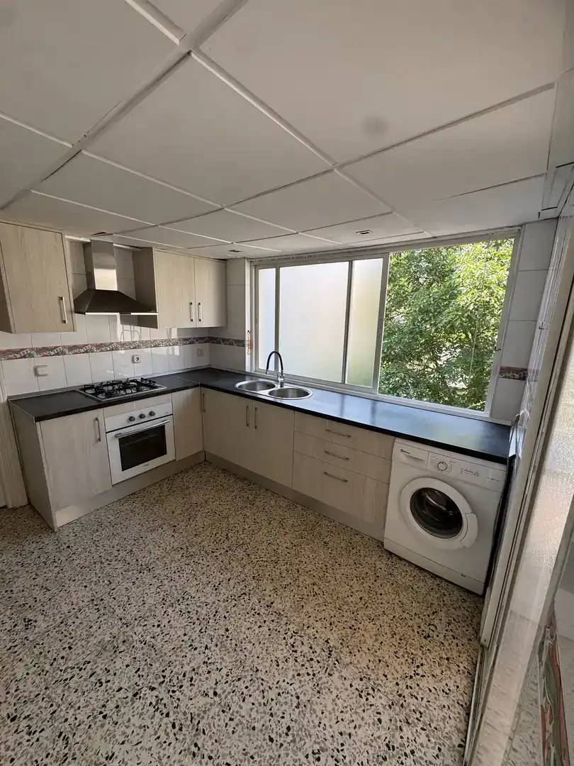 Küche von Wohnung zum Verkauf in Albolote mit Balkon