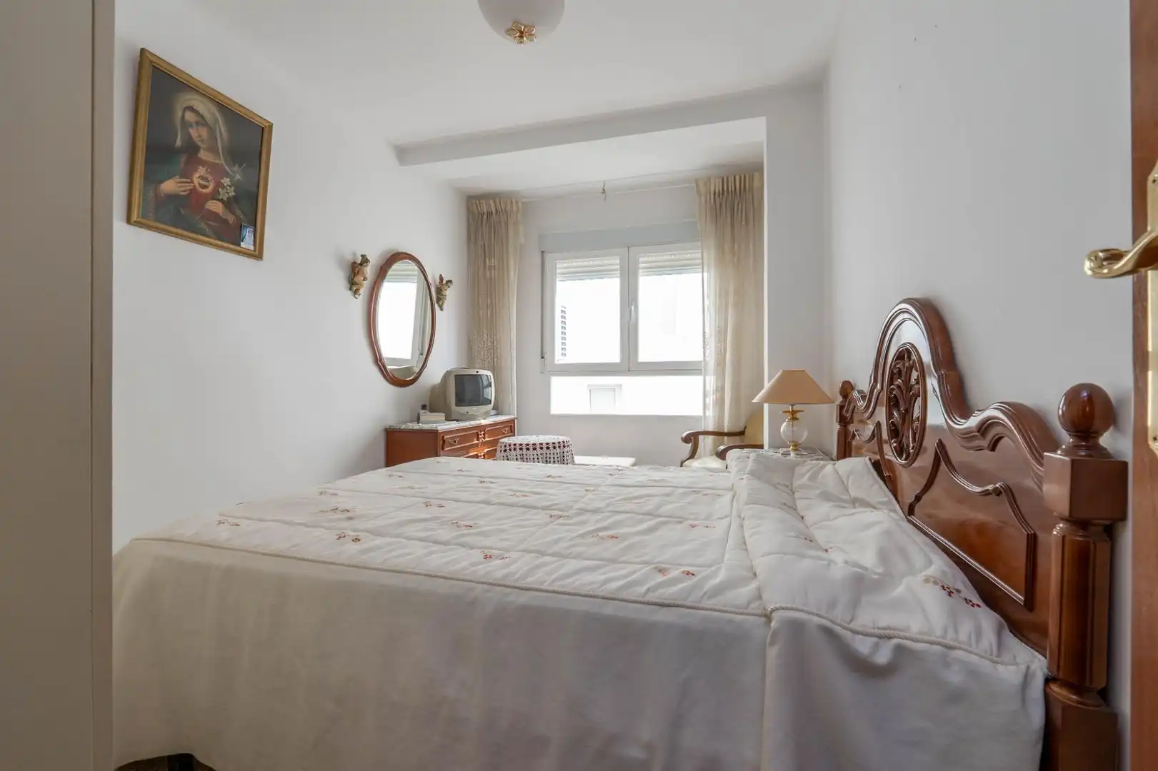 Bedroom of Flat for sale in Granada  with Air Conditioner and Balcony