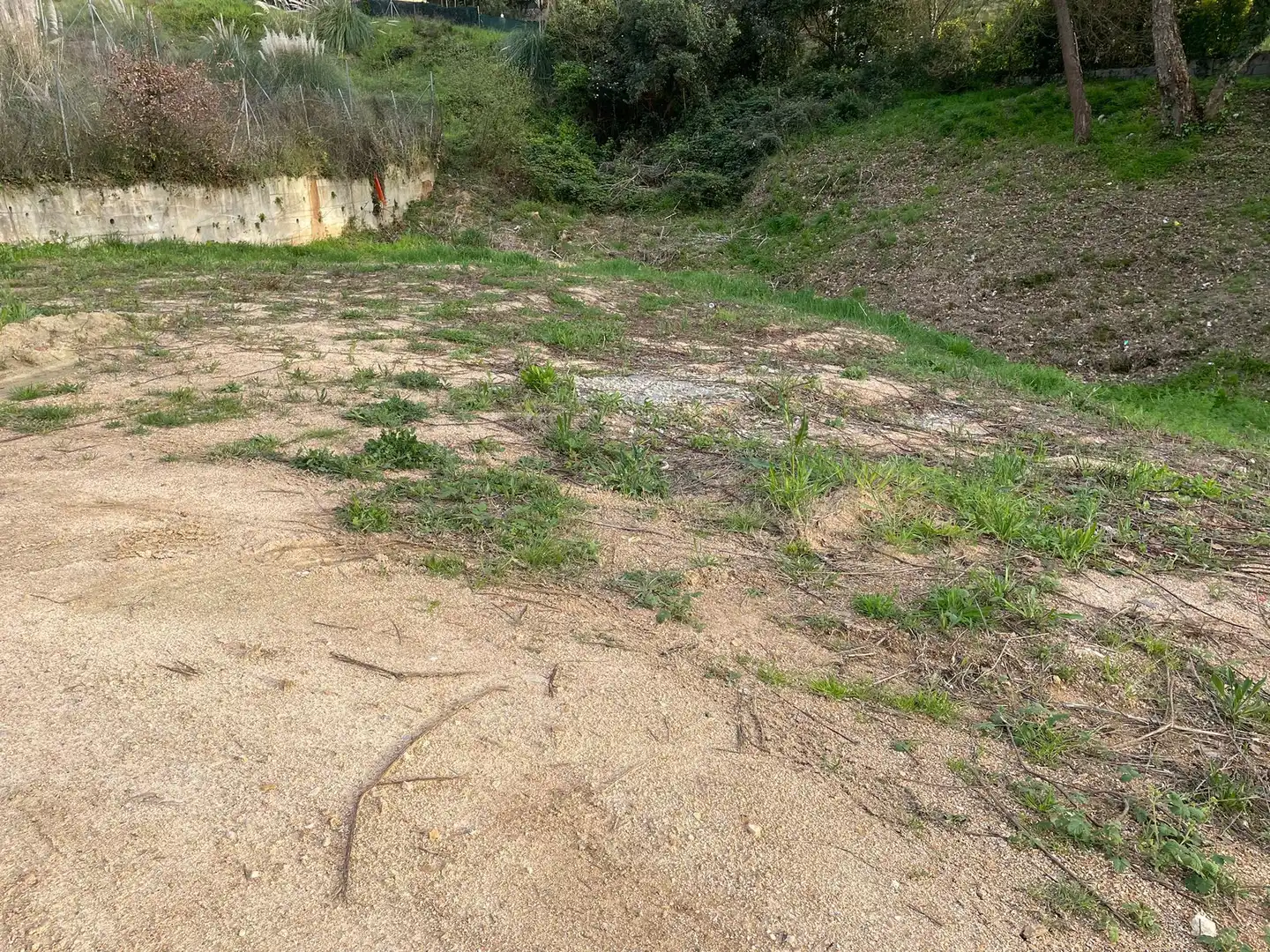 Terreny residencial en venda a Montbarbat
