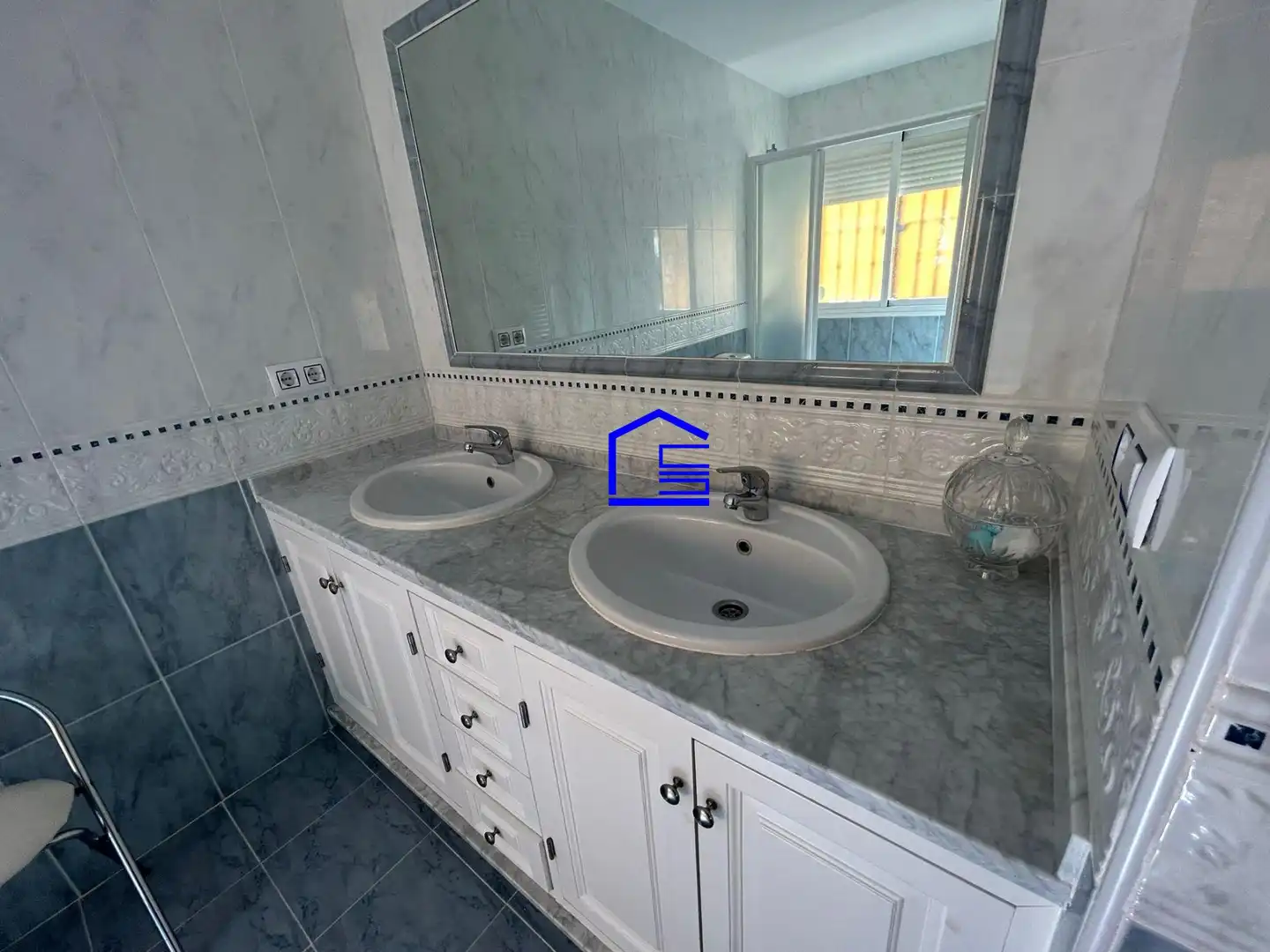 Bathroom of Detached homes for rent in El Puerto de Santa María  with Air Conditioner, Heating and Private garden