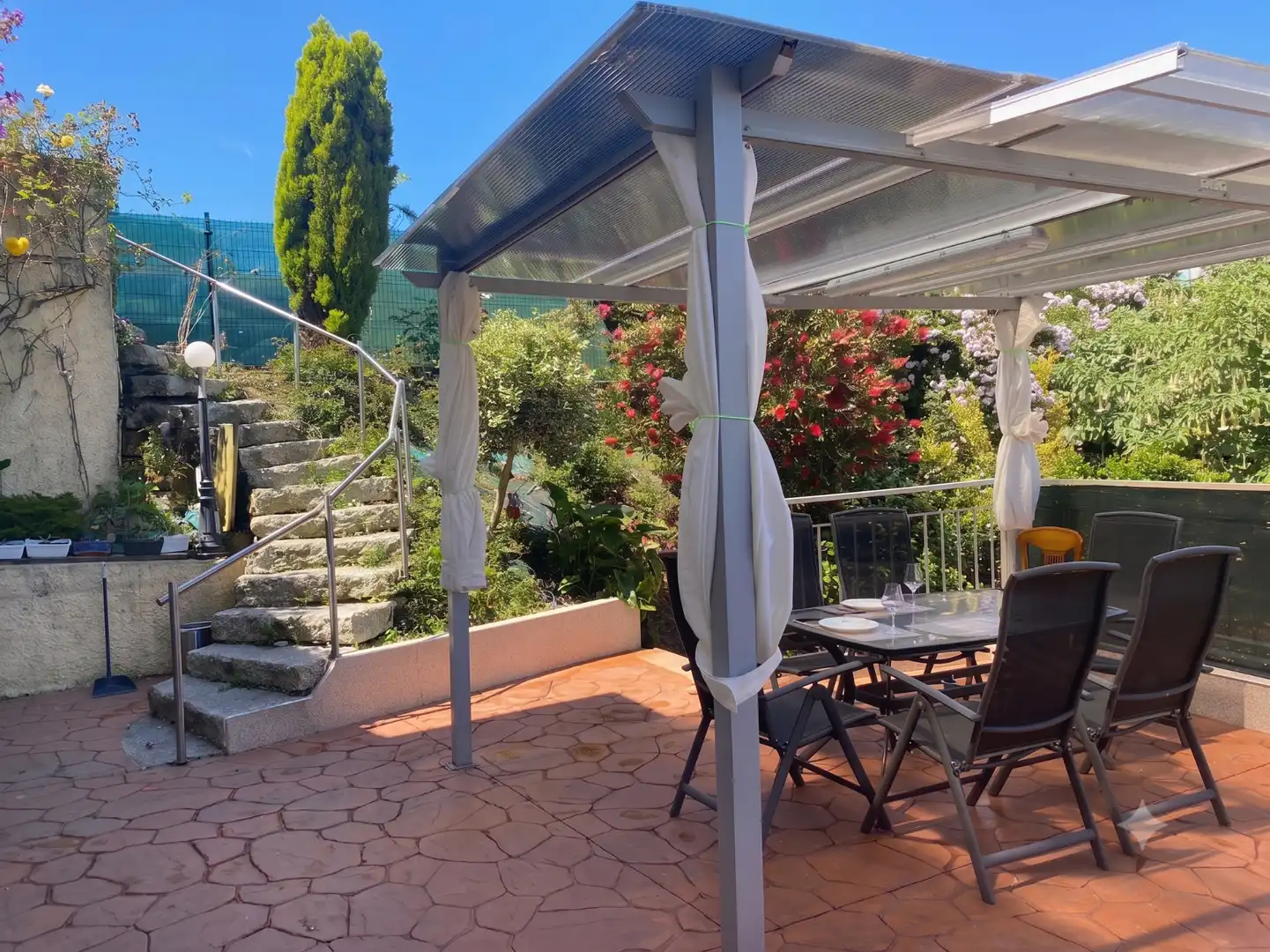 Terraza de Casa adosada en venta en A Coruña Capital  con Calefacción, Jardín privado y Parquet