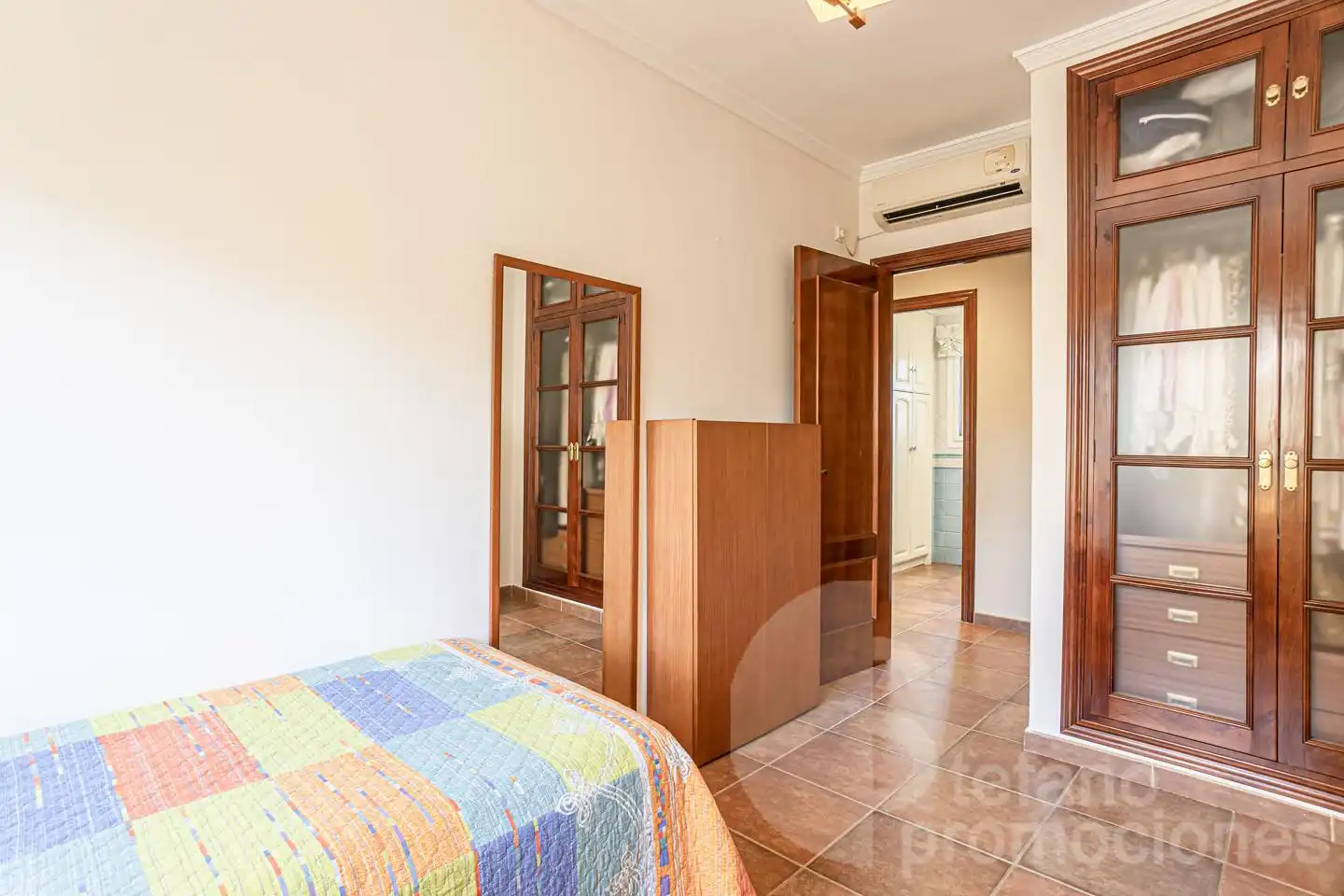 Dormitori de Casa o xalet en venda en Málaga amb Aire condicionat, Jardí privat i Terrassa