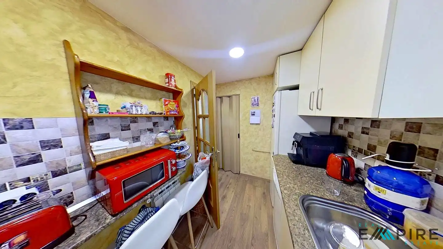Kitchen of Flat for sale in Carabanchel