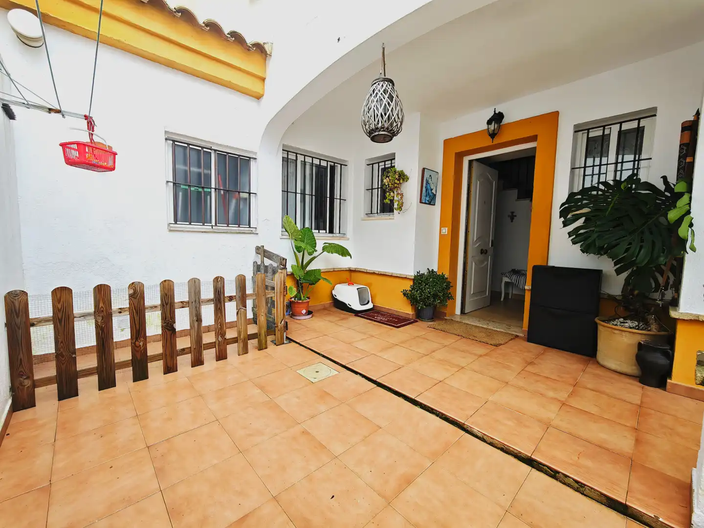 Casa adosada en venda en Lebrija amb Aire condicionat, Moblat i Forn