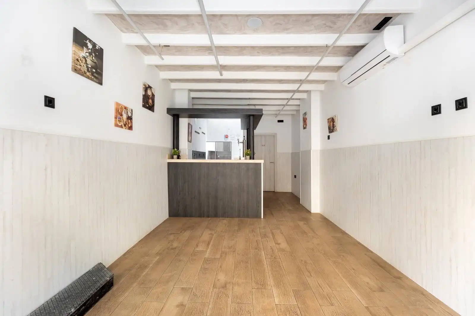 Local en venta en Granada con Aire acondicionado y Amueblado