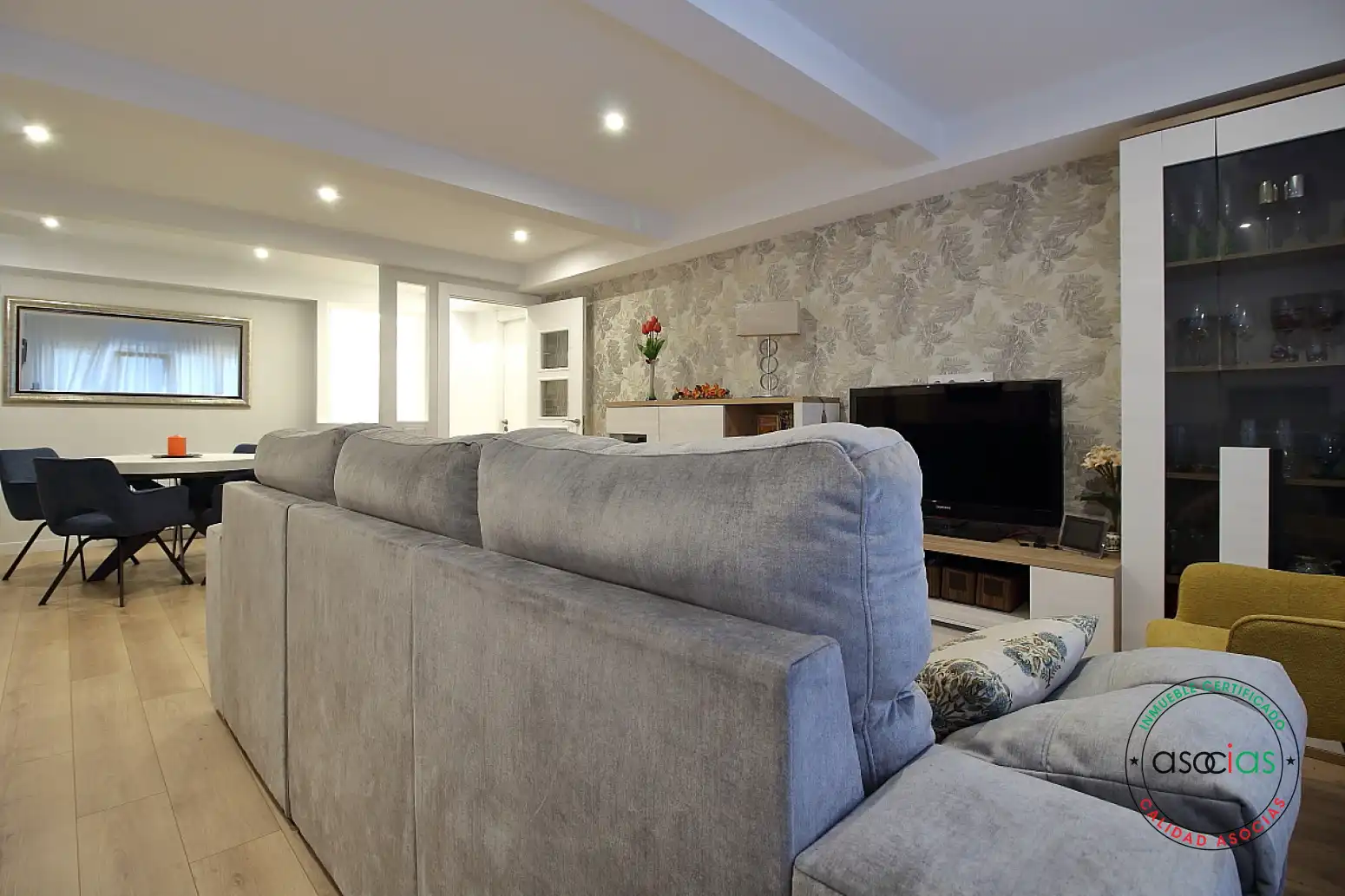 Living room of Flat for sale in Gijón   with Heating and Parquet flooring