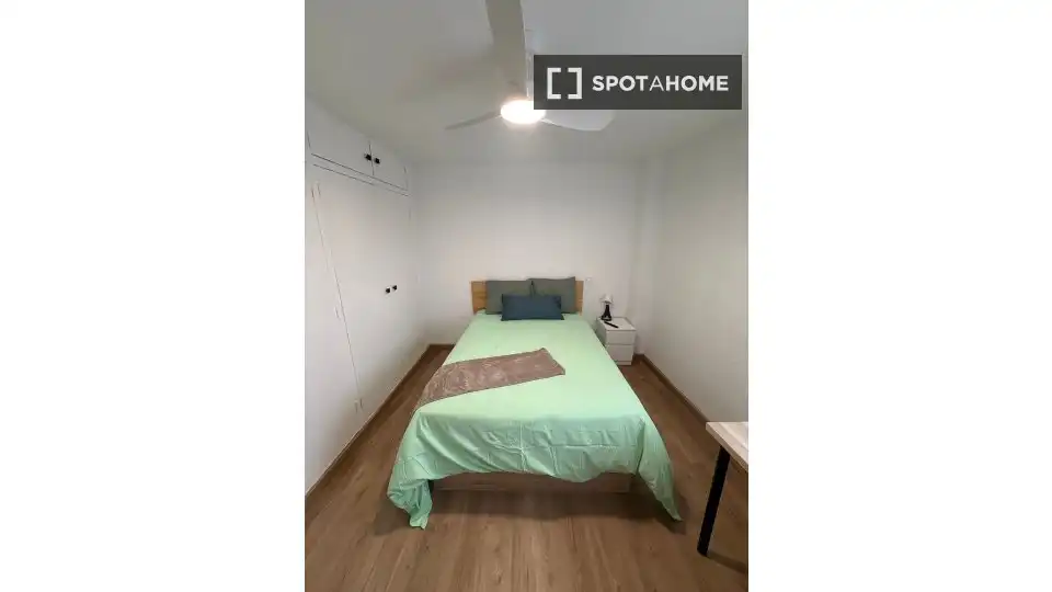 Room in Lucero