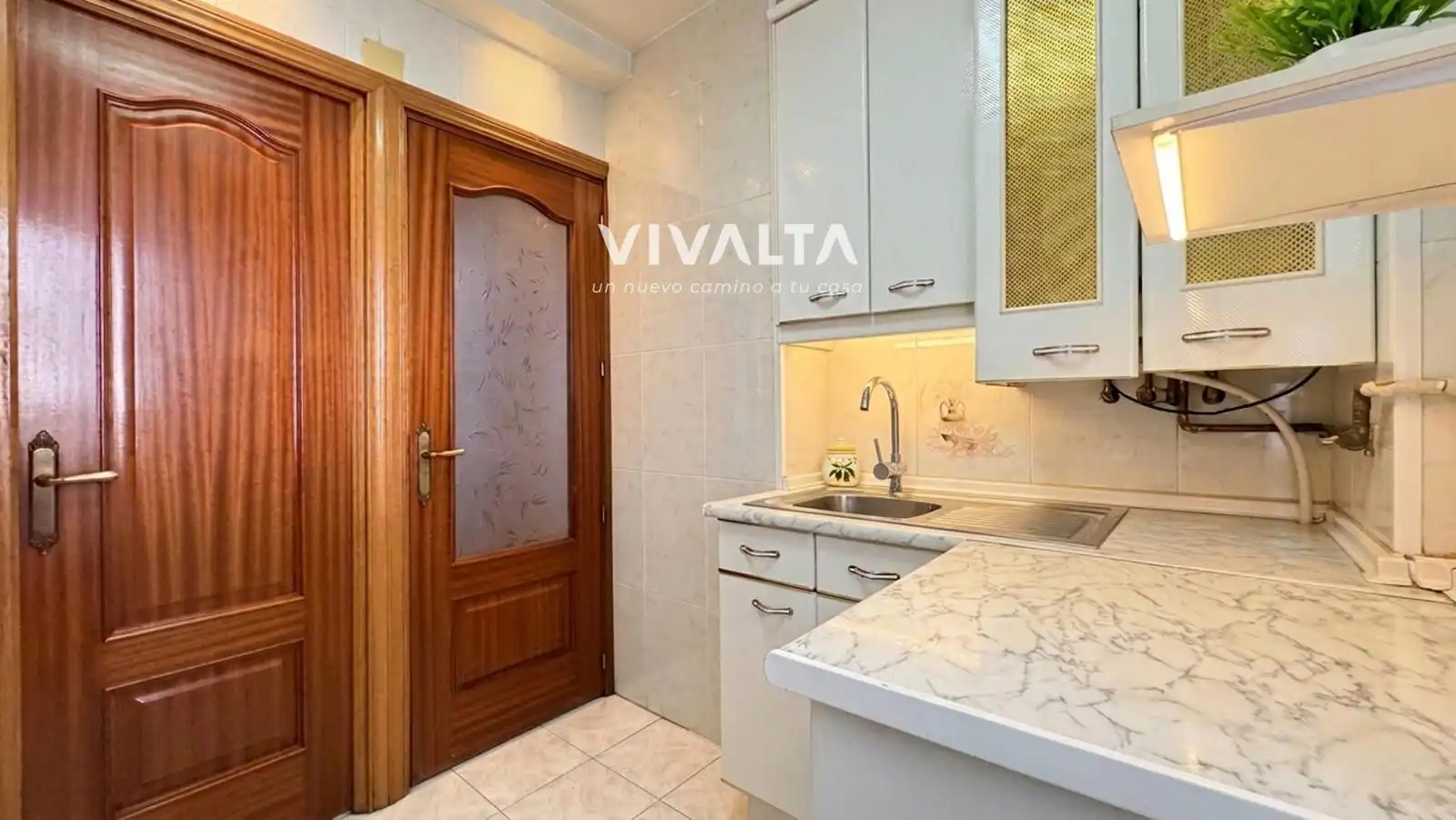 Kitchen of Flat for sale in Madrid  with Air Conditioner, Heating and Storage room
