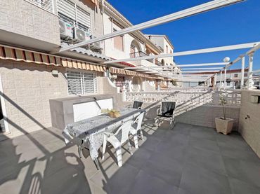 Bungalow amb balcó en venda a Santa Pola ciudad