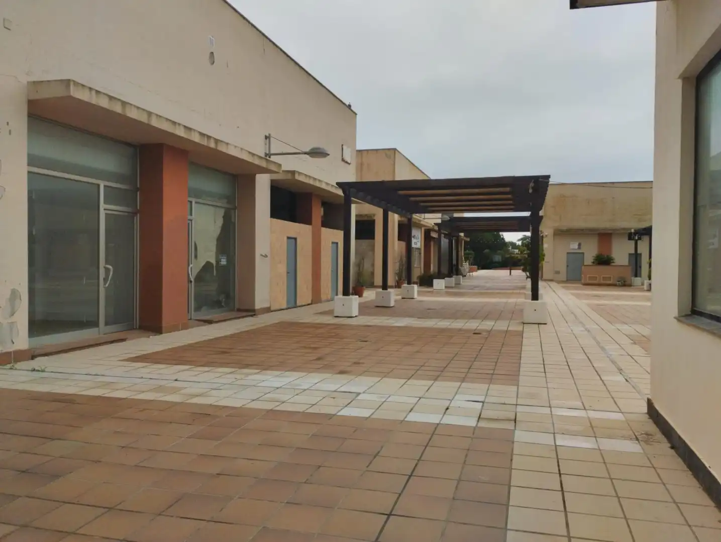 Local comercial en venta en Novo Sancti Petri, imagen 2