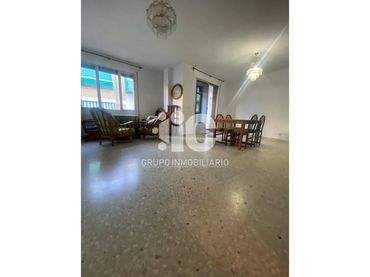 Appartamento con balcone in vendita a Calle Cardenal Herranz Casado 1