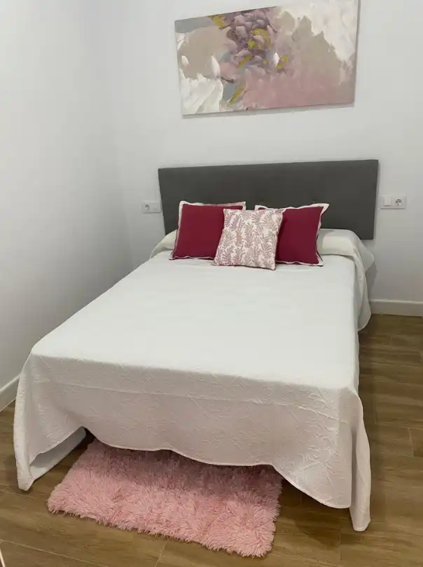 Schlafzimmer von Wohnungen zur Miete in Sevilla mit Klimaanlage, Möbliert und Ofen