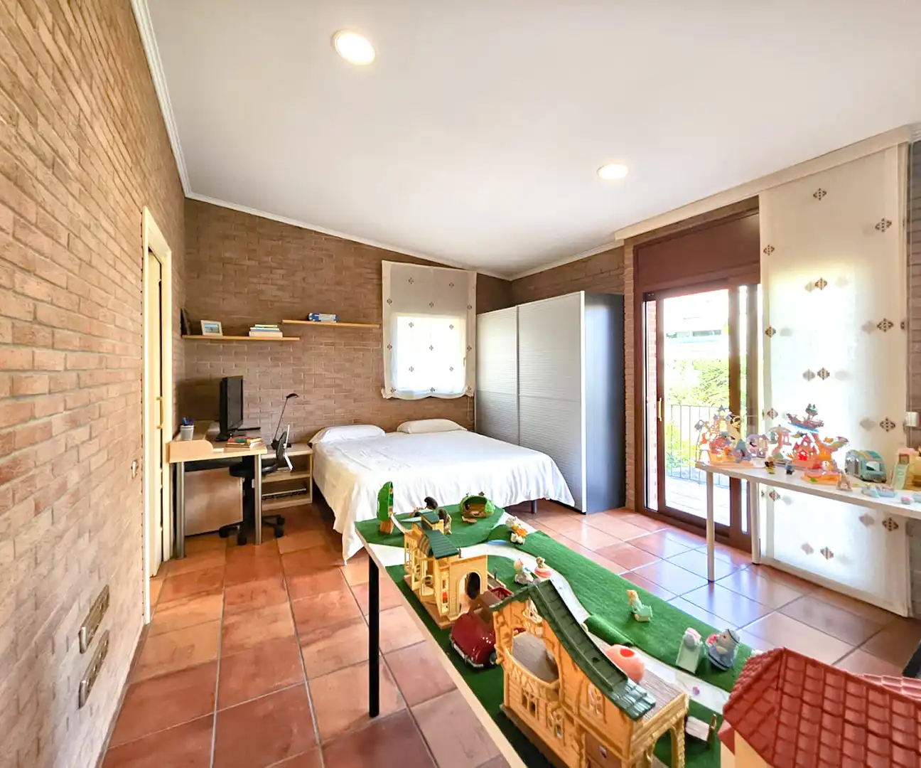 Casa amb terrassa en venda a Tiana, imagen 56