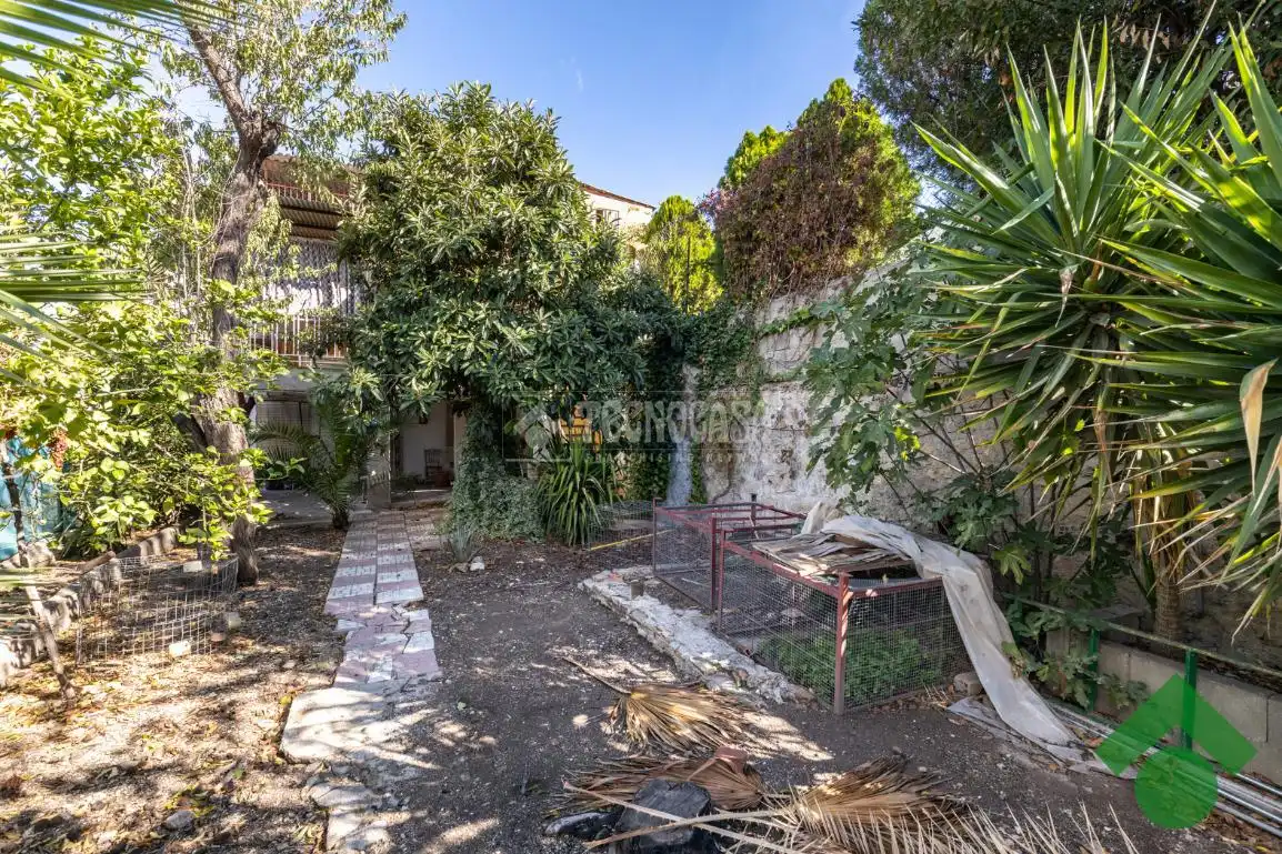 Jardín de Casa adosada en venta en Pinos Puente con Terraza
