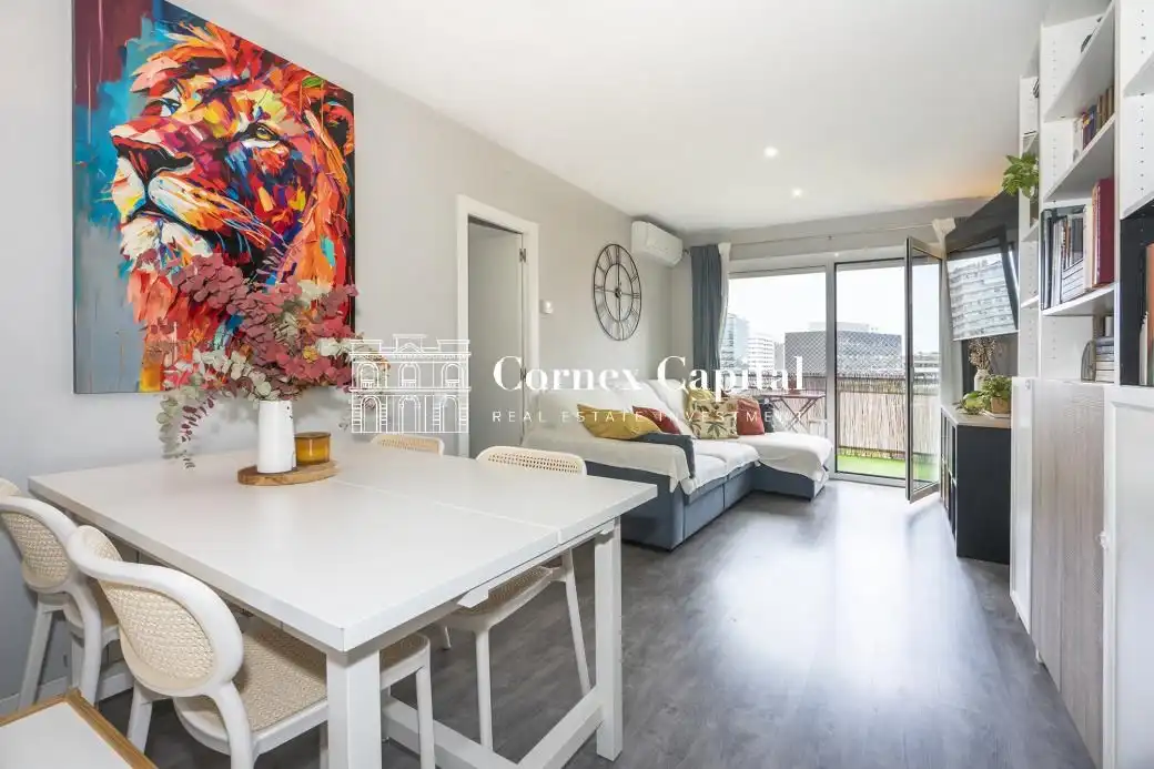 Flat with lift for sale in Avenida Diagonal