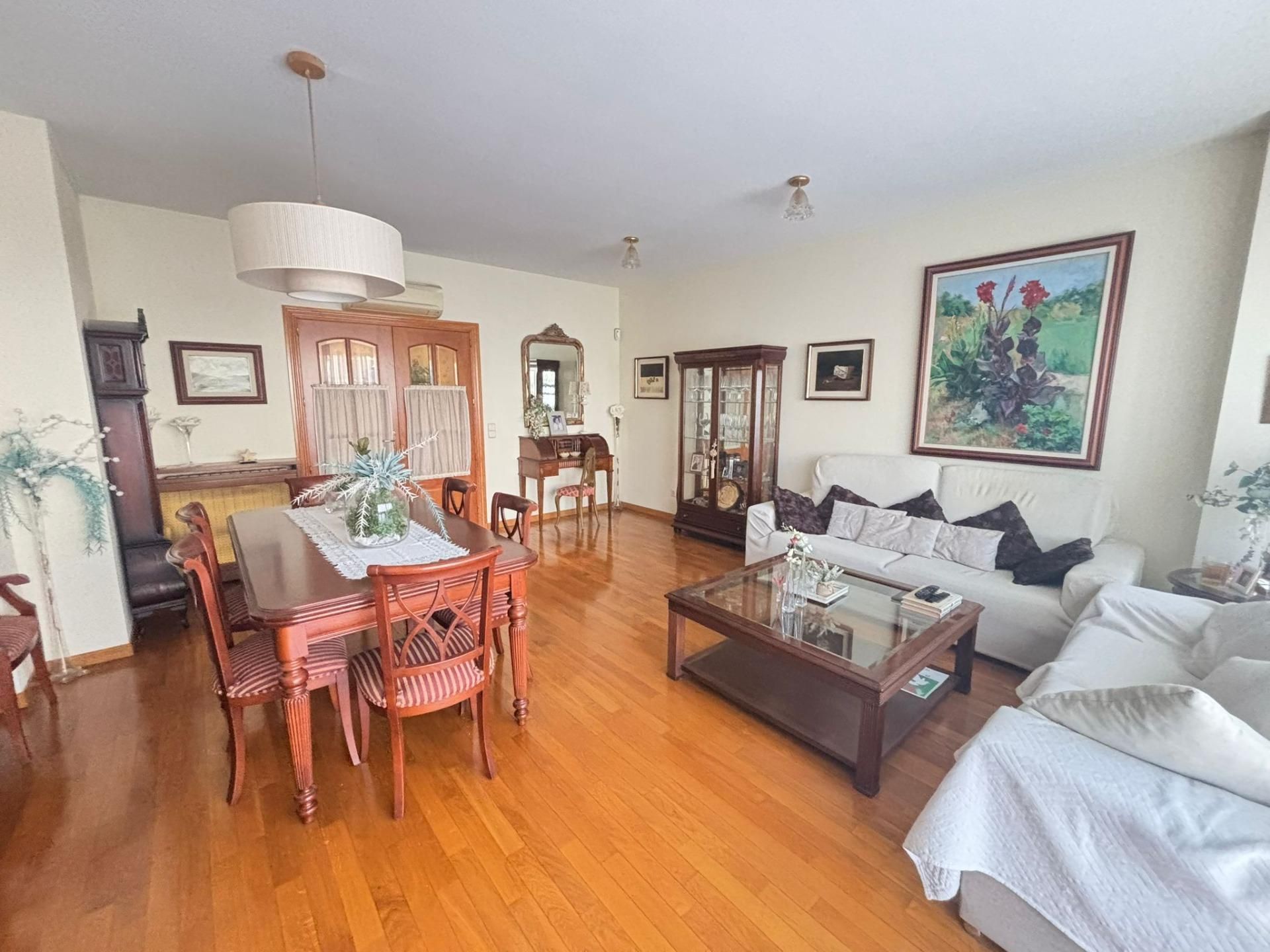 Living room of Flat for sale in Sant Quirze del Vallès  with Heating, Parquet flooring and Balcony