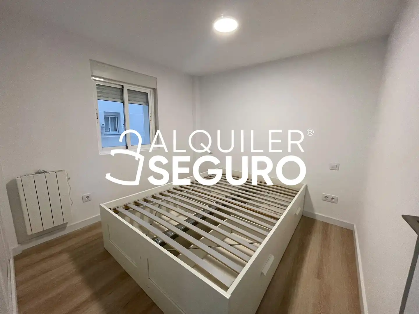 Habitación de Piso de alquiler en Madrid con Aire acondicionado, Calefacción y Amueblado