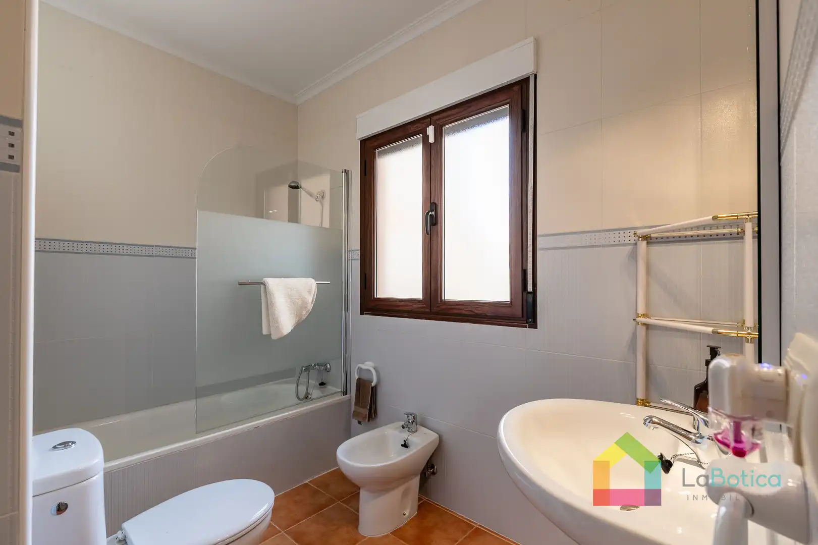 Badezimmer von Haus oder Chalet zum Verkauf in Gálvez mit Heizung