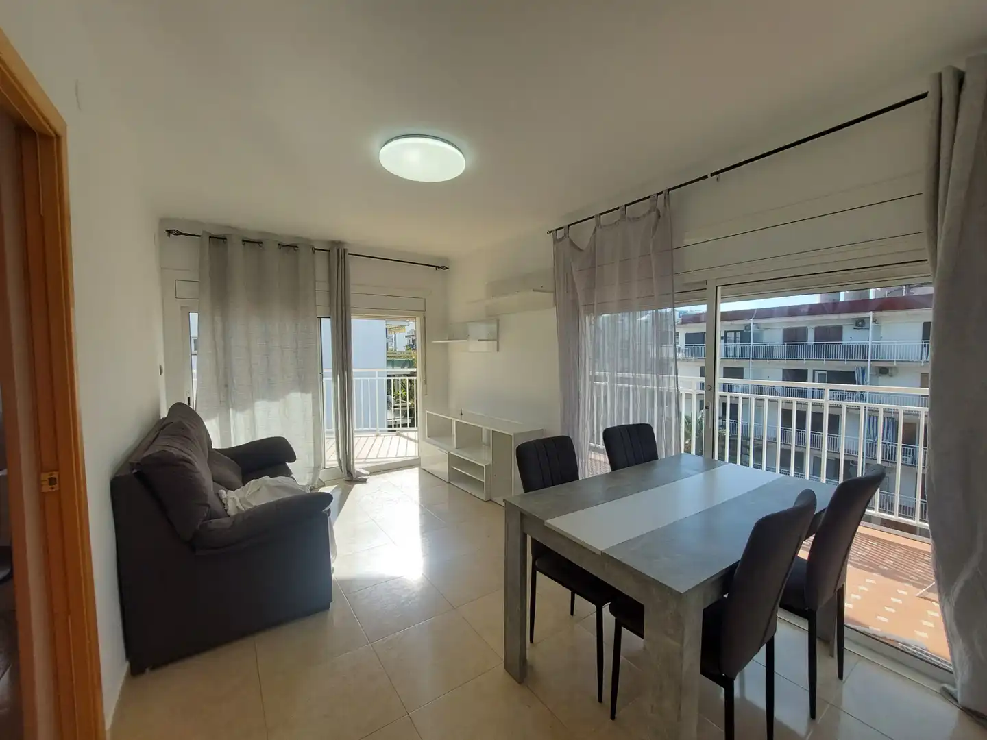 Appartement compact avec balcon à vendre à Carrer de Falset, imagen 17