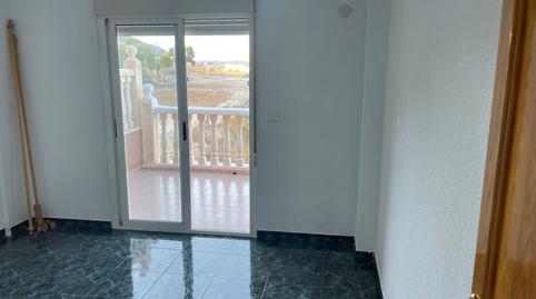 Foto 4 de Casa adosada en venda a Calle 4 de Noviembre, Molins - Campaneta - San Bartolomé, Alicante