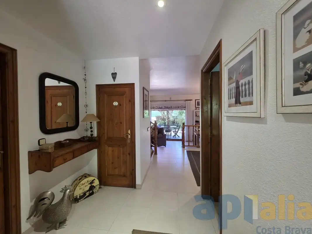 Casa adosada en venta en Castell d'Aro, Platja d'Aro i s'Agaró con Calefacción, Jardín privado y Piscina comunitaria