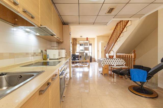 Casa adosada en Venta en C. Italia en Formentera del Segura