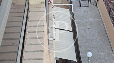 Foto 2 de Piso de alquiler en Avenida de Abril - 9 de Octubre, Sagunto / Sagunt