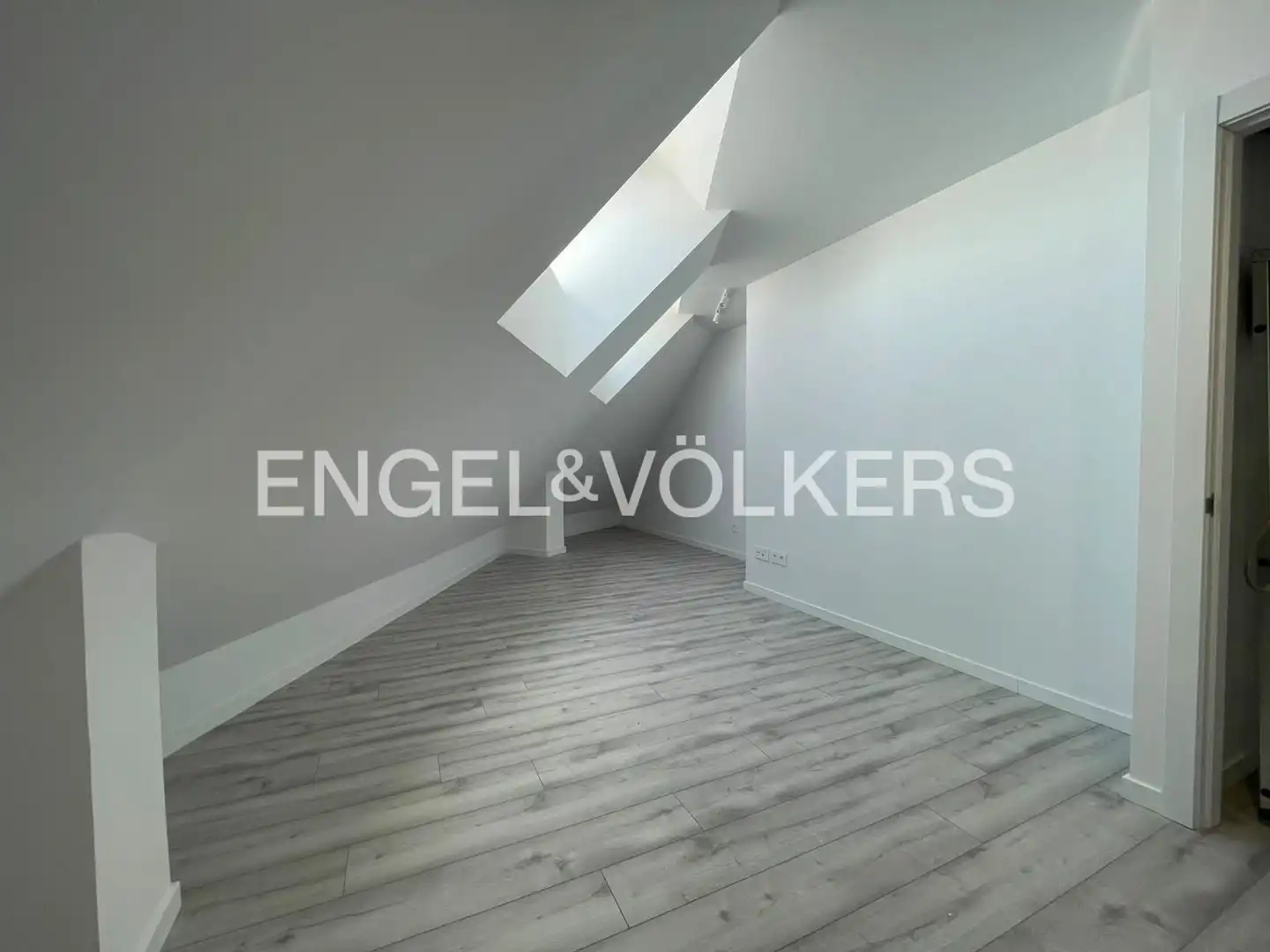 Dúplex de alquiler en Pozuelo de Alarcón con Aire acondicionado, Calefacción y Terraza