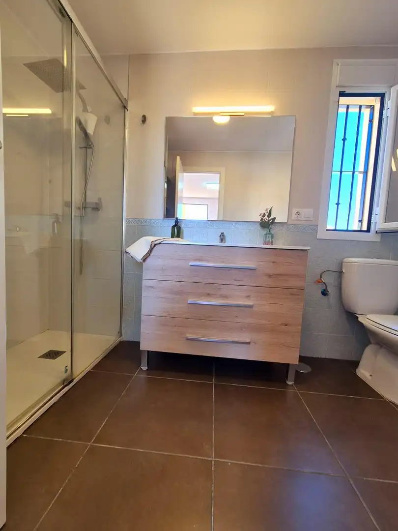 Baño de Casa adosada en venta en Algeciras con Terraza y Balcón