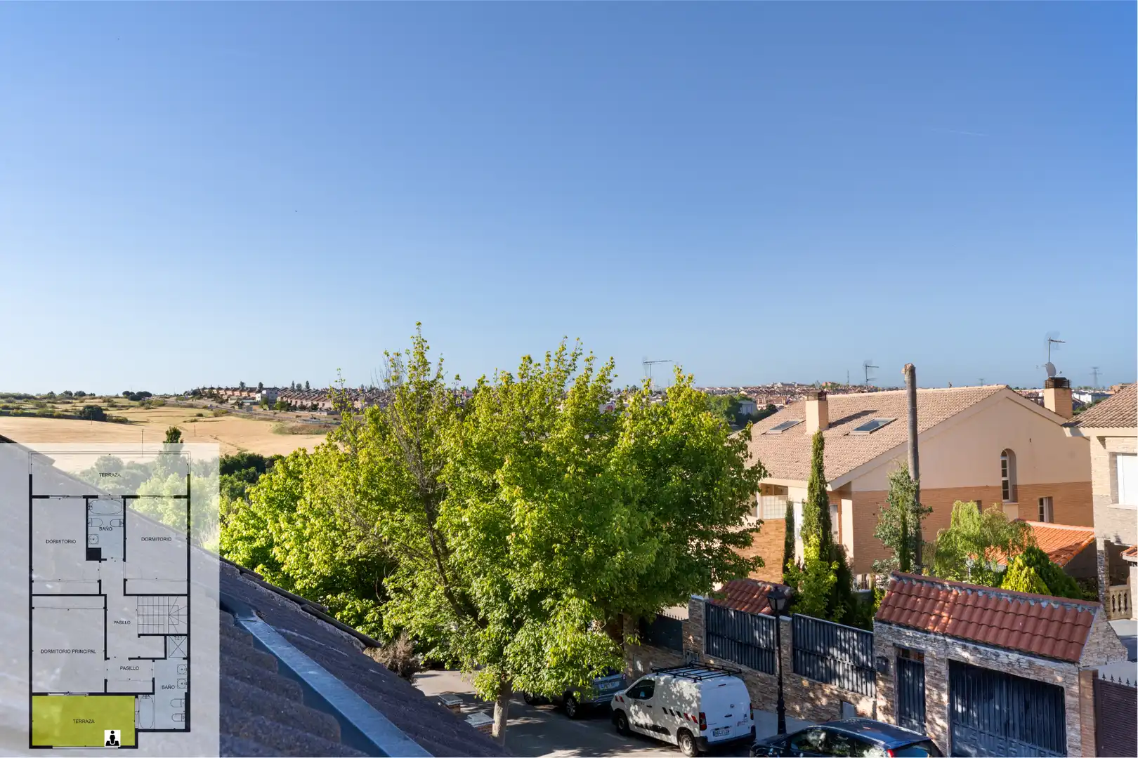 Vista exterior de Casa adosada en venda en Arroyomolinos (Madrid) amb Aire condicionat, Calefacció i Jardí privat