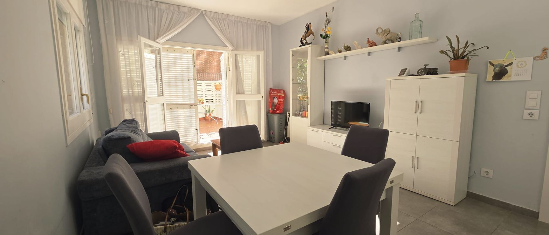 Living room of Flat for sale in El Vendrell  with Private garden and Terrace