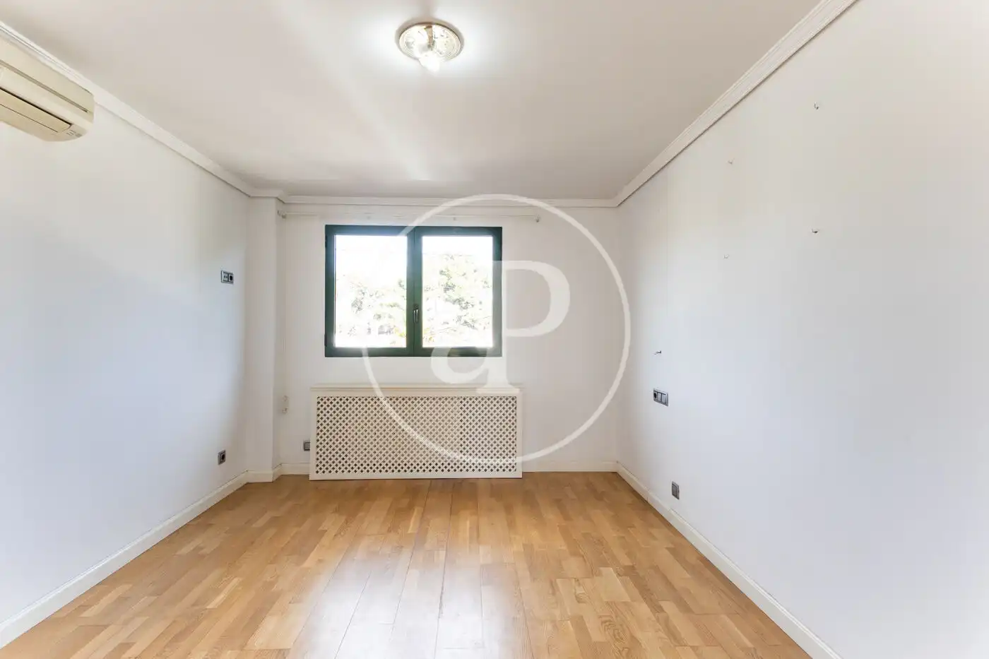 Casa adosada en venta en La Cañada