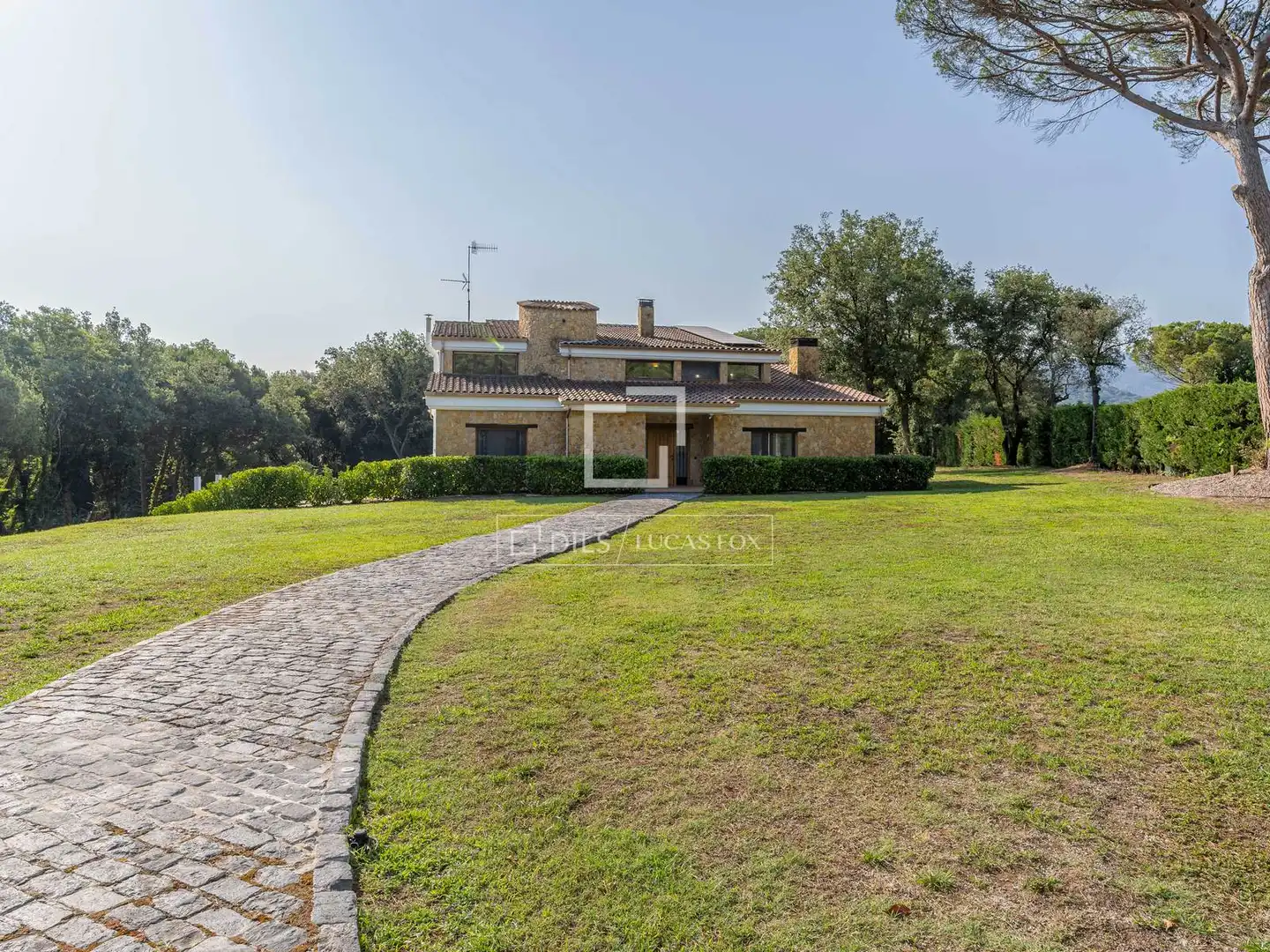 Vista exterior de Finca rústica en venda en Gualba amb Calefacció, Jardí privat i Terrassa