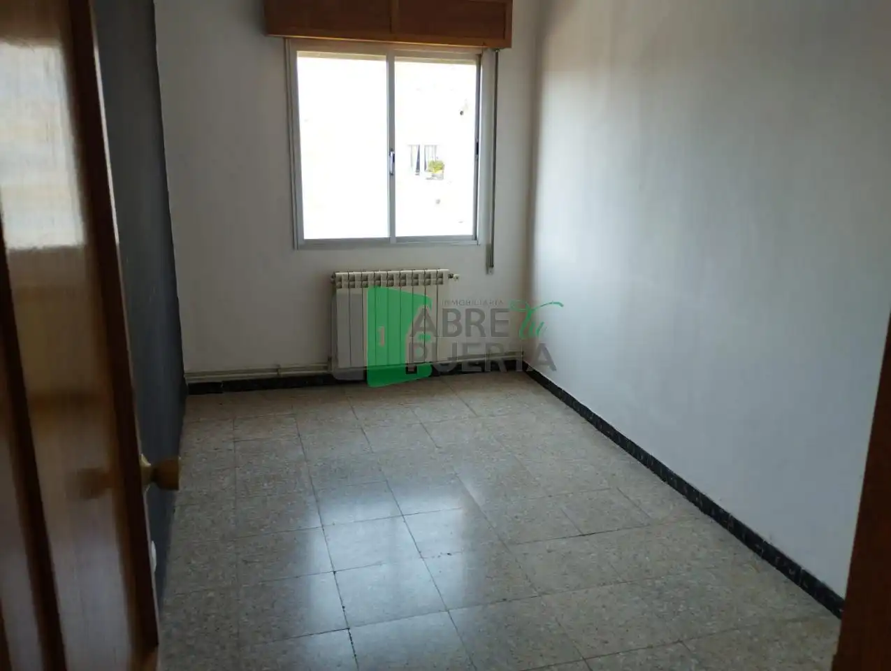 Habitación de Piso en venta en San Miguel de la Ribera con Calefacción, Trastero y Amueblado