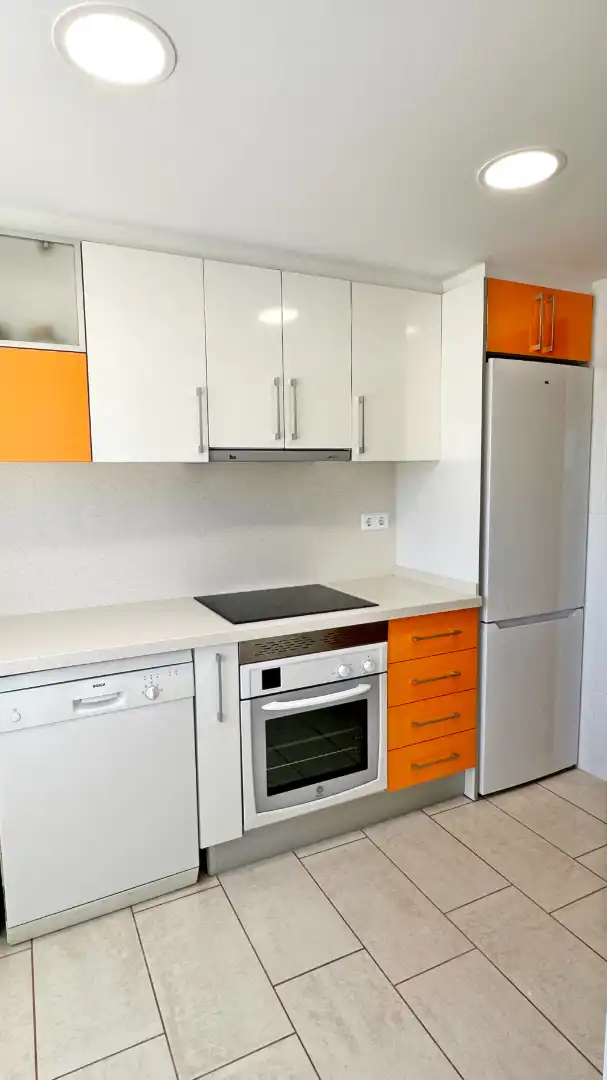Cocina de Apartamento de alquiler en Gandia con Aire acondicionado, Calefacción y Terraza