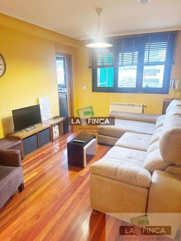 Piso en Venta en MIGUEL CASAS MARIN en Milán - Pumarín