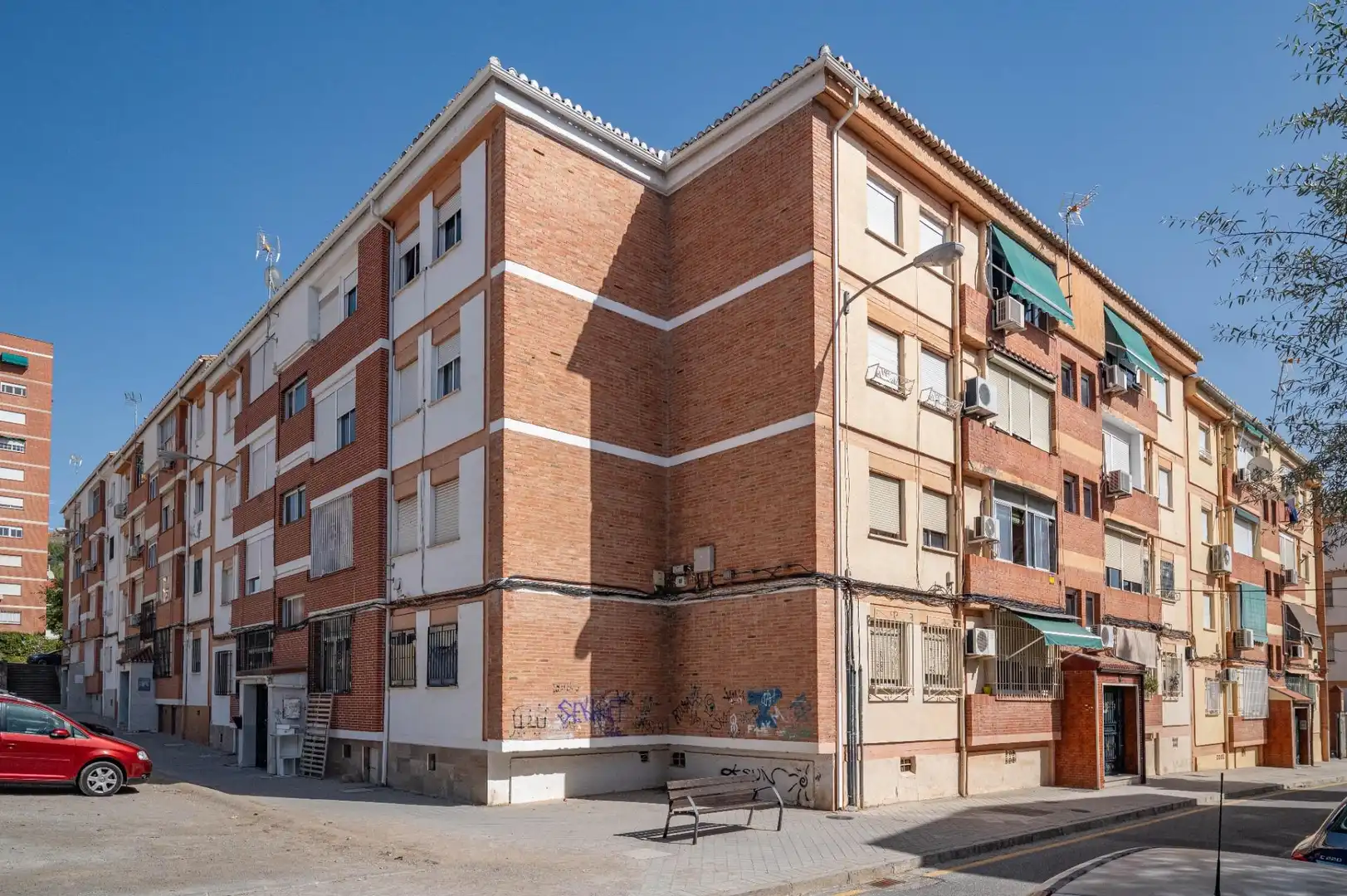 Exterior view of Flat for sale in Granada  with Air Conditioner