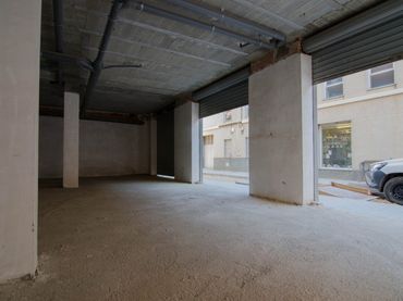 Local comercial en alquiler en Plaza Xúquer