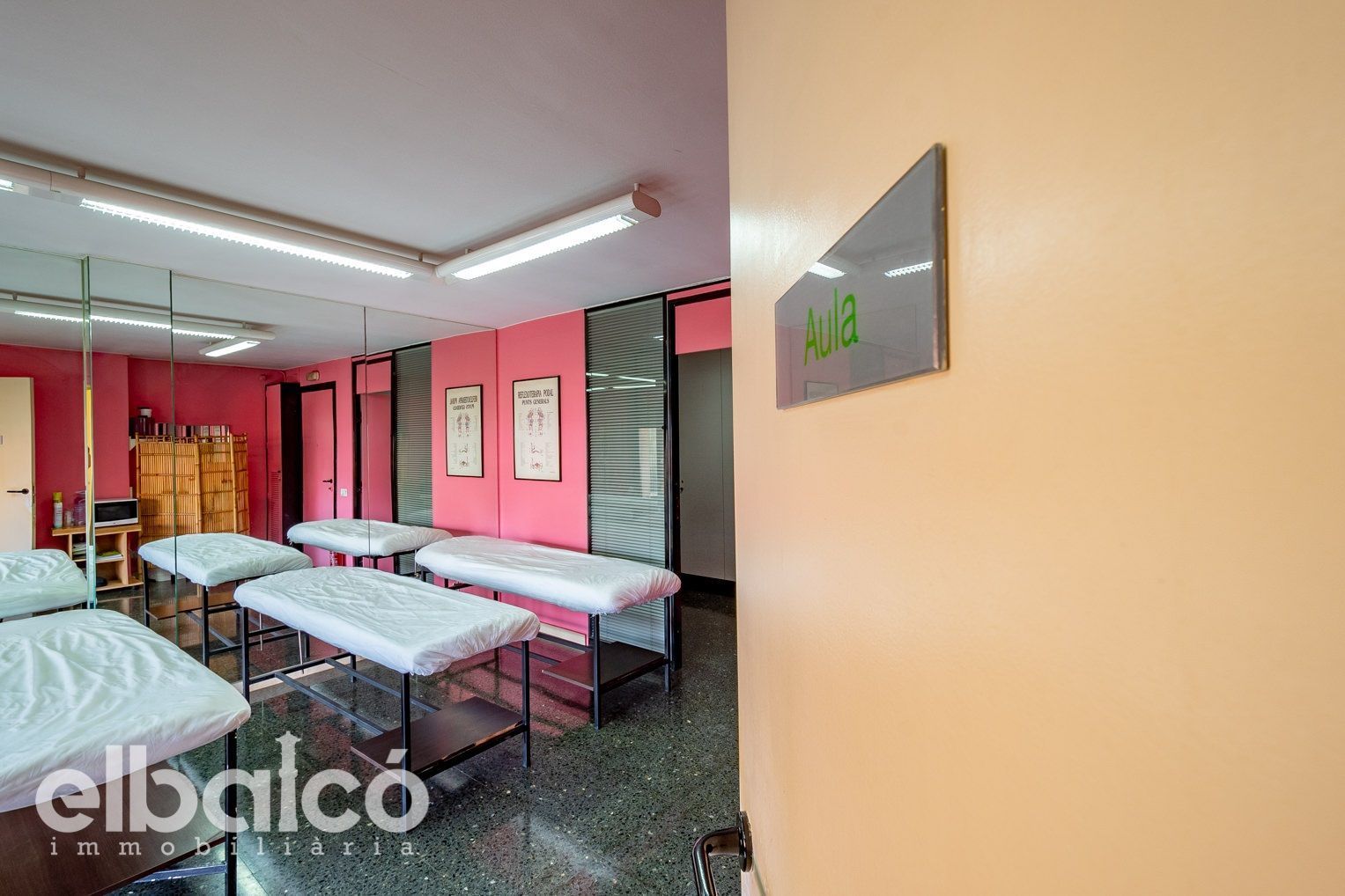 Premises for sale in  Tarragona Capital  with Air Conditioner