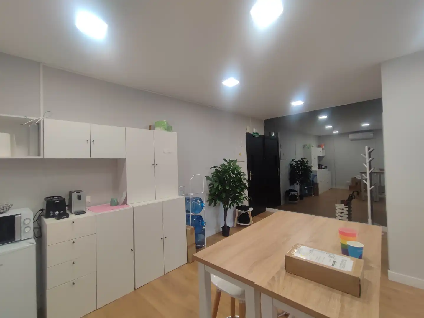 Büro zur Miete in Madrid mit Klimaanlage, Heizung und Möbliert