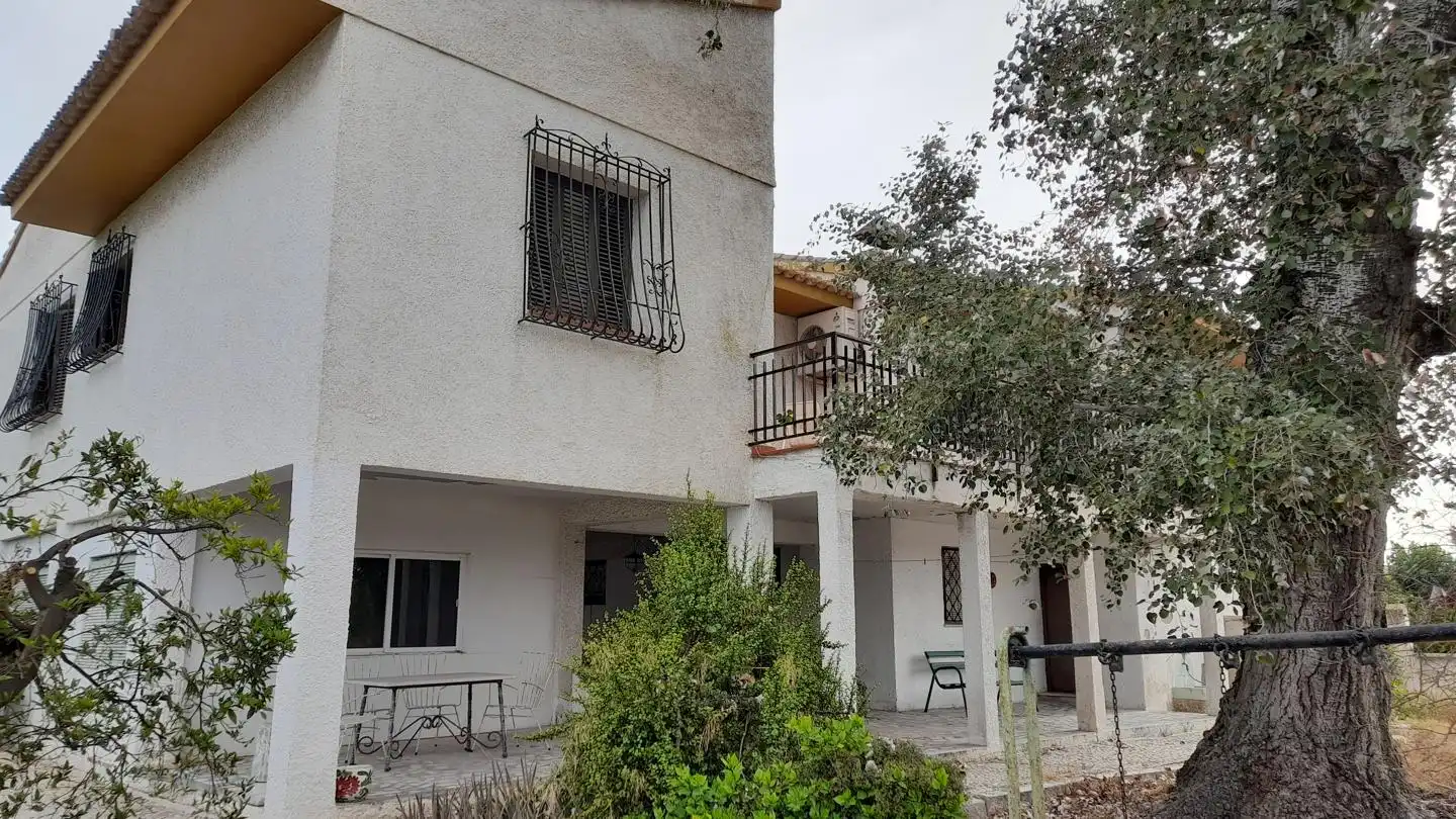 Außenansicht von Haus oder Chalet zum Verkauf in Benejúzar mit Privatgarten, Terrasse und Schwimmbad