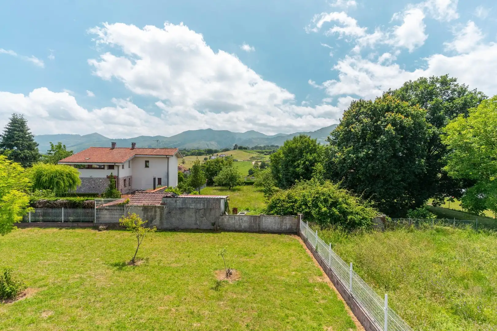 Casa o xalet en venda en Bimenes amb Calefacció, Jardí privat i Terrassa