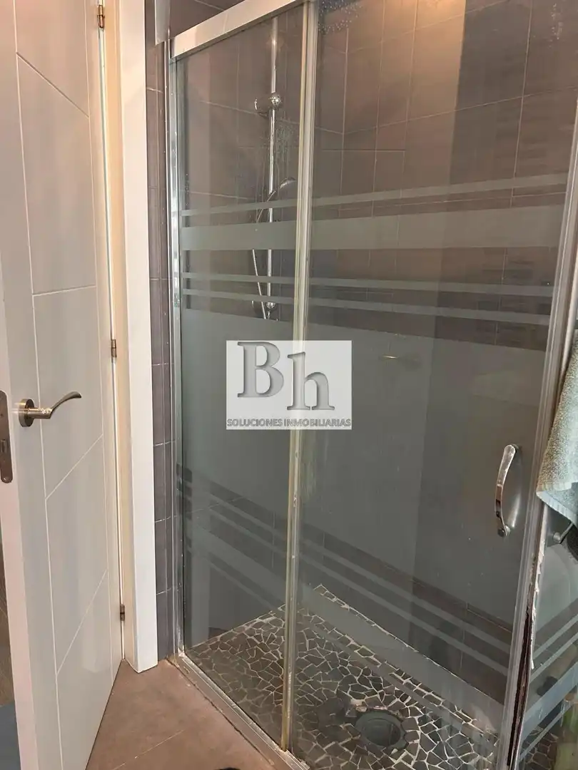 Baño de Piso en venta en Málaga con Aire acondicionado