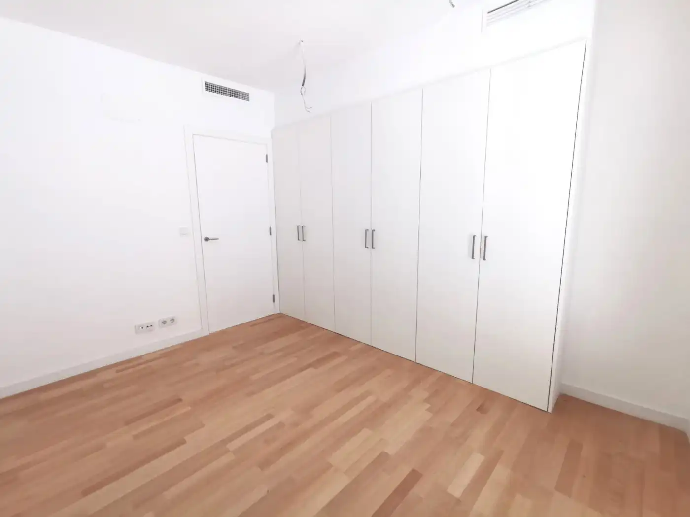 Dormitori de Àtic de lloguer en Elche / Elx amb Aire condicionat, Parquet i Terrassa